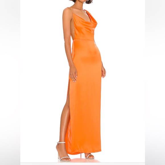 x REVOLVE Arial Gown in Fire (Orange)
Amanda Uprichard
Size: M
100% SILK - Picture 2 of 12